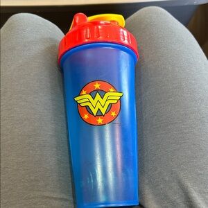 Wonder Woman Blue Shaker Bottle with Red Lid